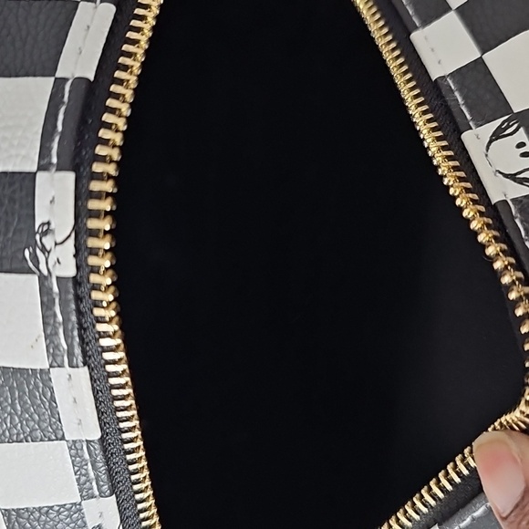 Peanuts "Snoopy" Mini Backpack - Picture 8 of 10